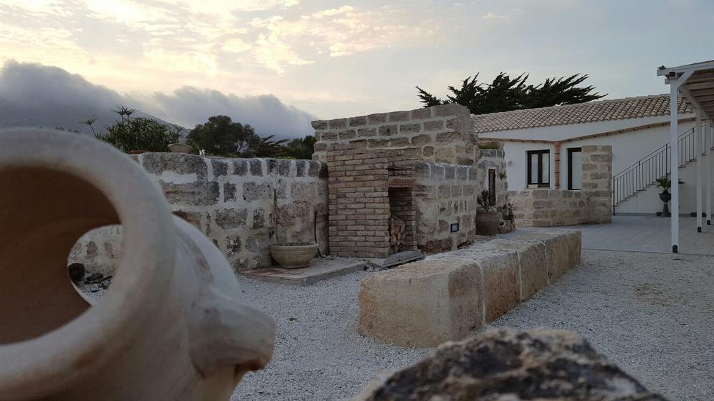 Casa Vacanze Senia Del Rais Favignana Eksteriør bilde