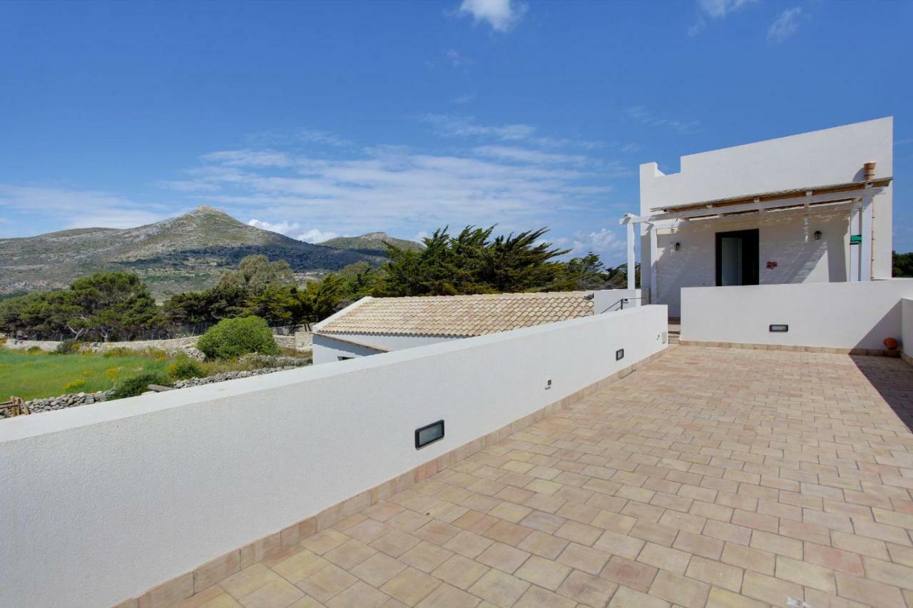 Casa Vacanze Senia Del Rais Favignana Eksteriør bilde
